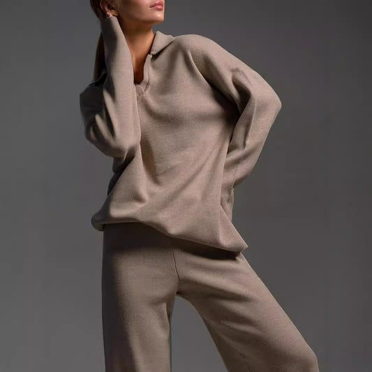 Women’s Sweatshirt & Pants Set